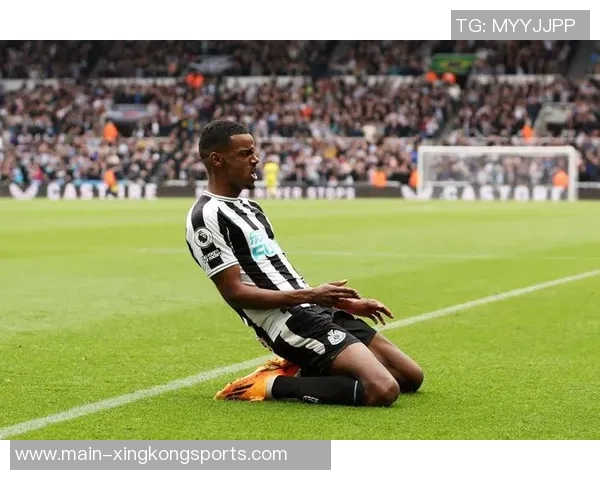 巴萨宣布努涅斯右膝手术将缺阵六个月马刺放养新人迎挑战 巴萨宣布努涅斯右膝手术将缺阵六个月马刺放养新人迎挑战