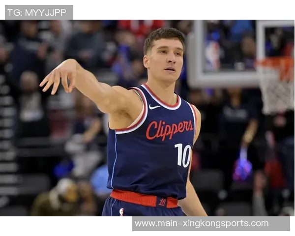 卢:比尔博格丹参与战术训练未参加5对5比赛的最新动态分析 卢:比尔博格丹参与战术训练未参加5对5比赛的最新动态分析