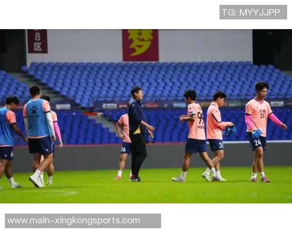 客场呐喊传递佛山力量助力球队坚定迈向保级之路 客场呐喊传递佛山力量助力球队坚定迈向保级之路