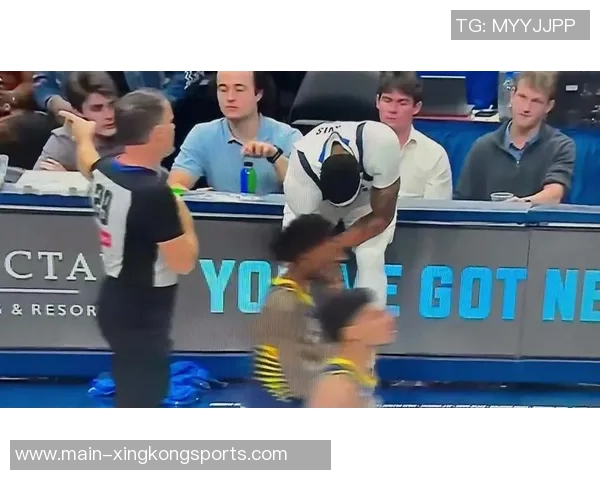 安东尼戴维斯左小腿轻微拉伤官方宣布将缺席至少两场比赛 安东尼戴维斯左小腿轻微拉伤官方宣布将缺席至少两场比赛