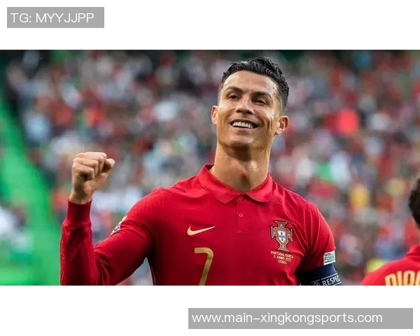 切费林盛赞C罗称其为历史最佳球员之一绝对名列前三位 切费林盛赞C罗称其为历史最佳球员之一绝对名列前三位