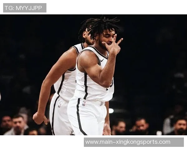 托马斯状态平平20投6中三分球命中率低迷仅获19分表现不佳