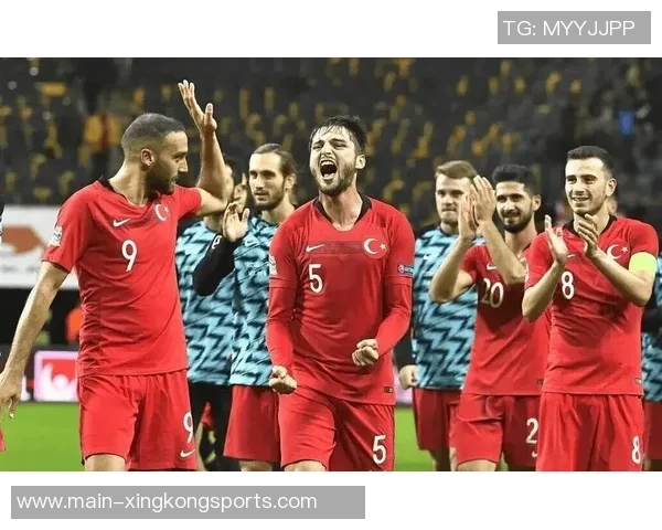 土耳其队在世预赛中大胜格鲁吉亚伊尔迪兹和德米拉尔联手攻入四球 土耳其队在世预赛中大胜格鲁吉亚伊尔迪兹和德米拉尔联手攻入四球